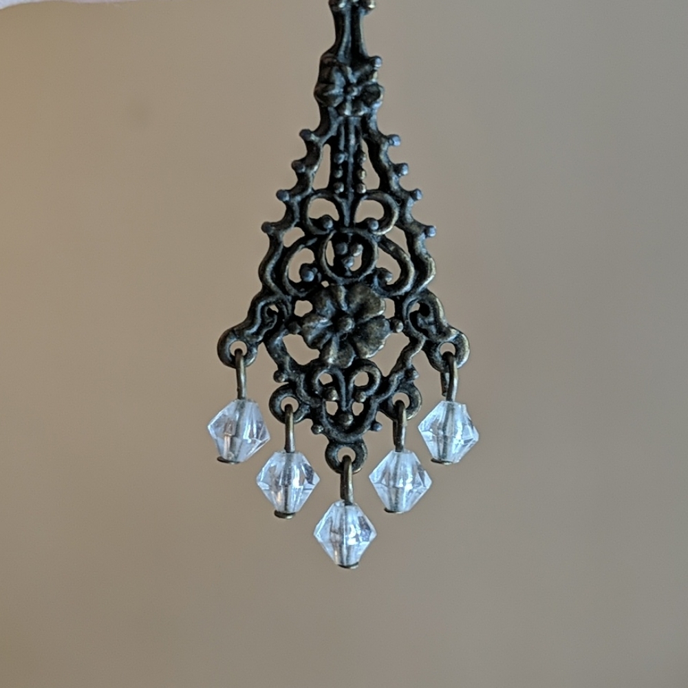 Chandelier earrings